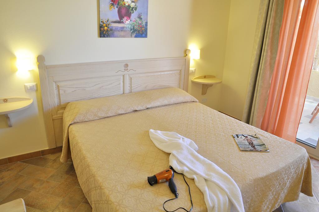 Affittacamere B&B La Villa Dei Graniti Villasimius Ruang foto
