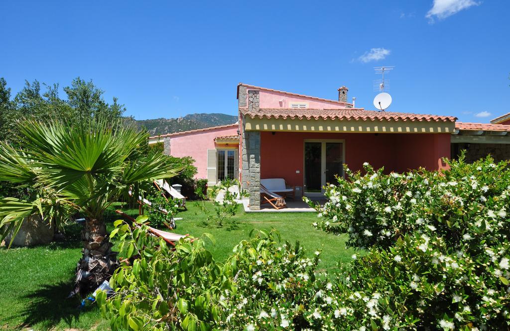 Affittacamere B&B La Villa Dei Graniti Villasimius Bagian luar foto