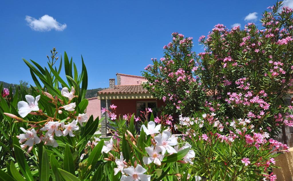 Affittacamere B&B La Villa Dei Graniti Villasimius Bagian luar foto