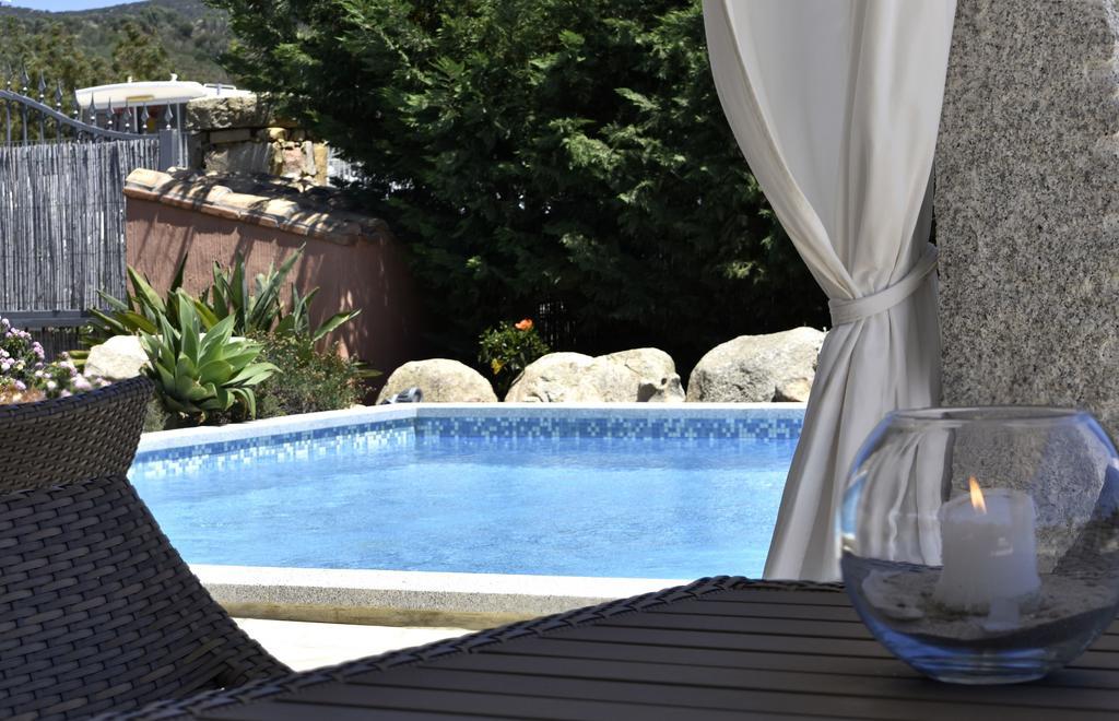 Affittacamere B&B La Villa Dei Graniti Villasimius Bagian luar foto